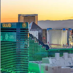 Mgm Signature-37-814 1br 2ba F1 Pits View Balcony Las Vegas